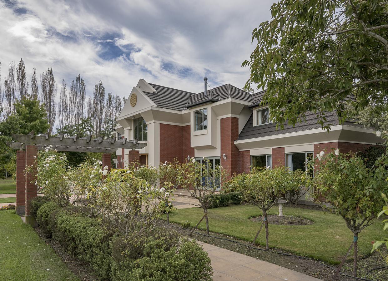 Shamrock Garden B&B Airport Christchurch Exterior foto